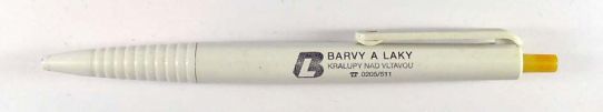 Barvy a laky