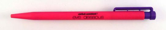 Eve dessous